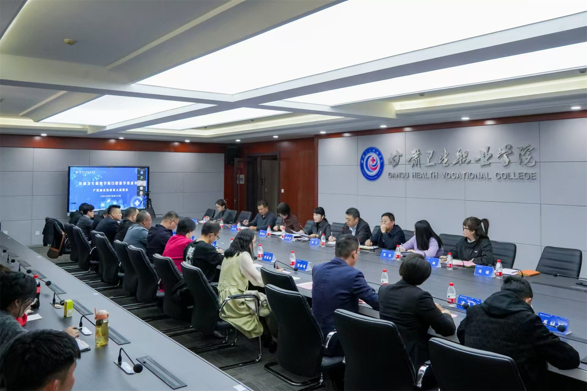 1729050572543023763.jpg 1.jpg